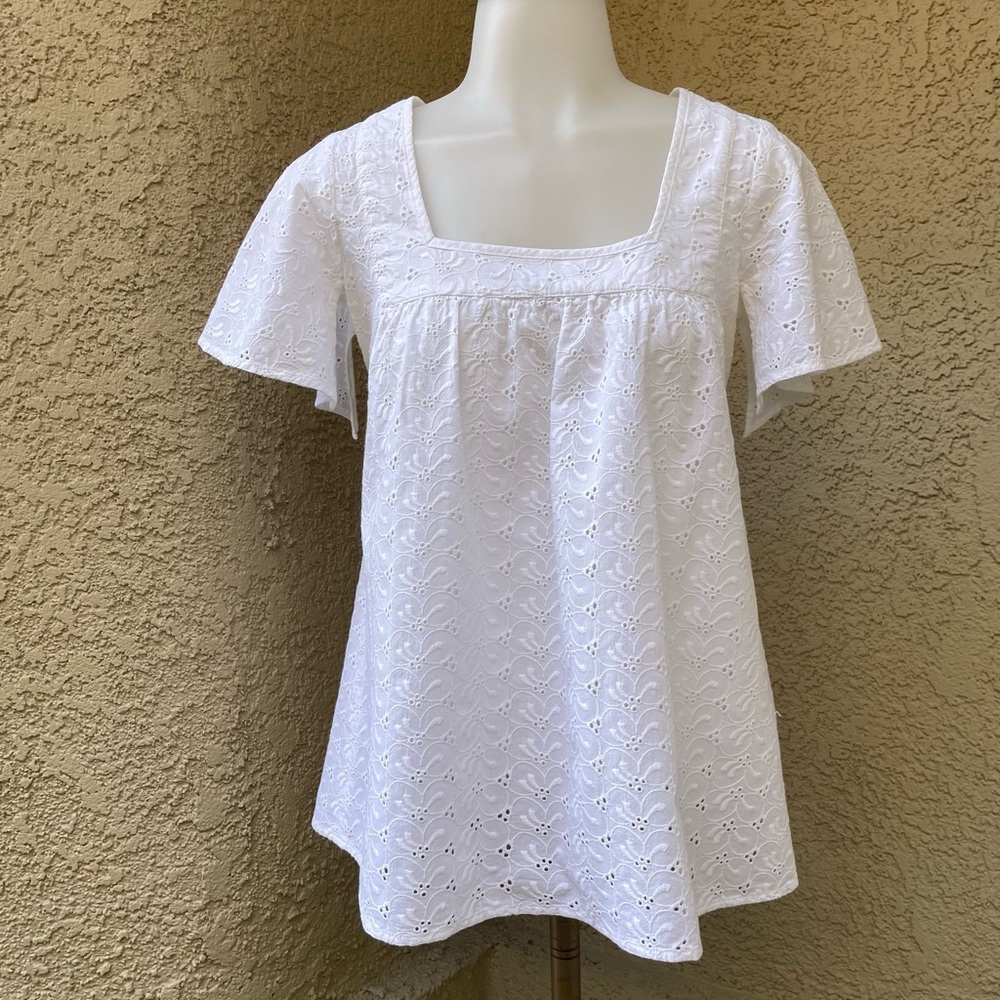 Vintage white Priorities cotton top with satin bow on the back